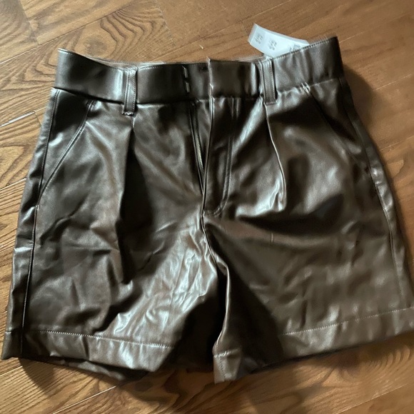 Abercrombie vegan leather shorts - Picture 1 of 1